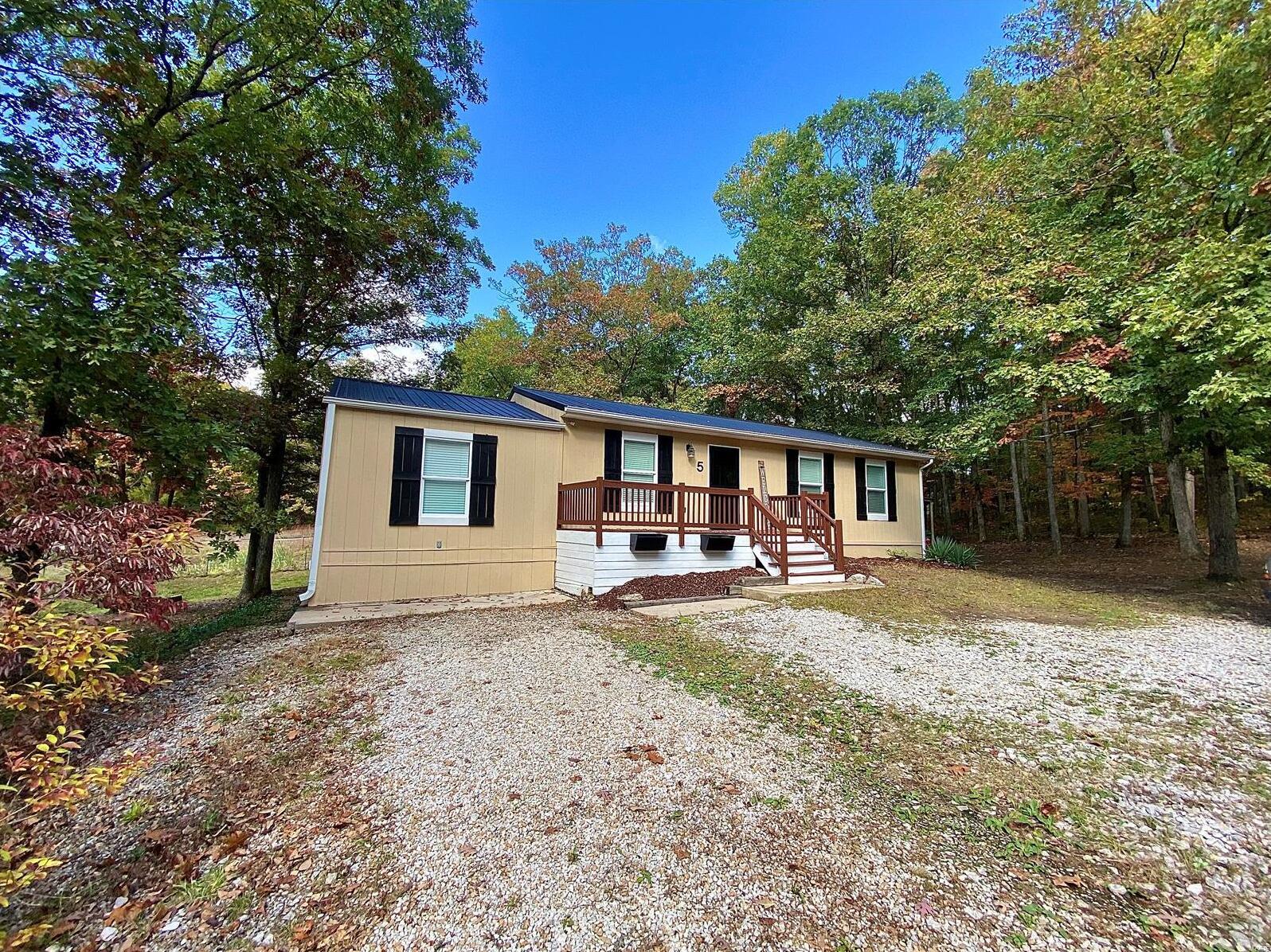 5 Sellenriek Lane , Jonesburg, MO MLS 22064459 Main St. Real