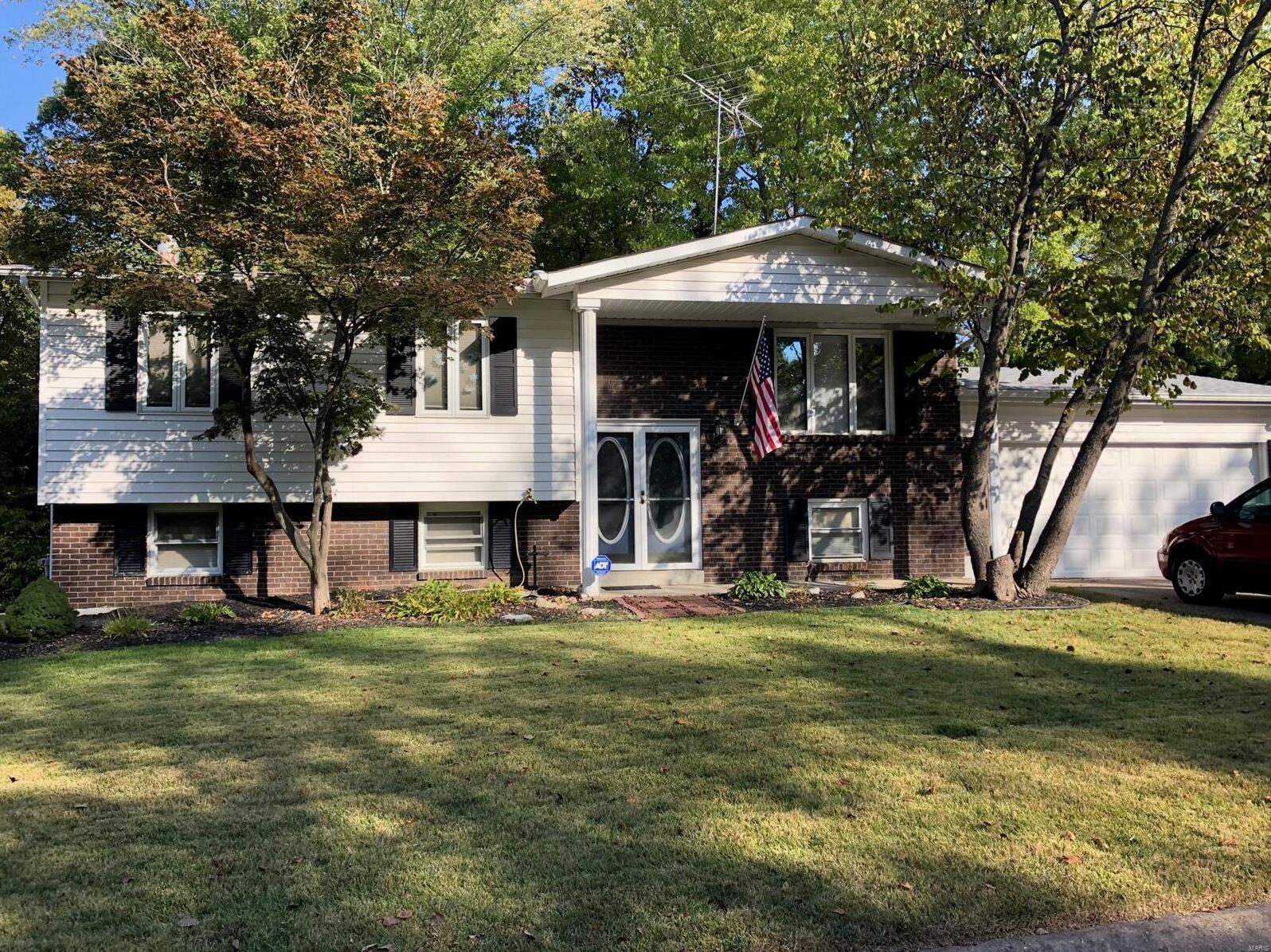 32 Sunny Side St Peters MO MLS 22076734 Gladys Manion Real Estate 32-sunny-side-st-peters-mo-mls-22076734-gladys-manion-real-estate