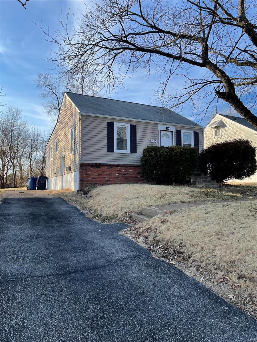 313 Coppinger Drive , St Louis, MO MLS 23002689 Gladys Manion Real