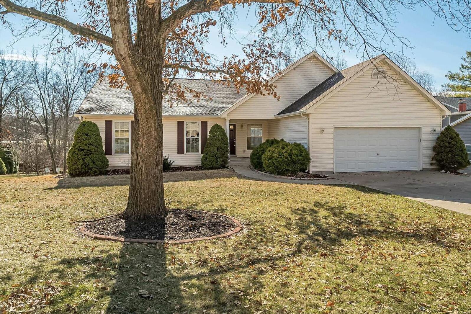 9 Bal Harbor Court , St Charles, MO MLS 23003279 Gladys Manion