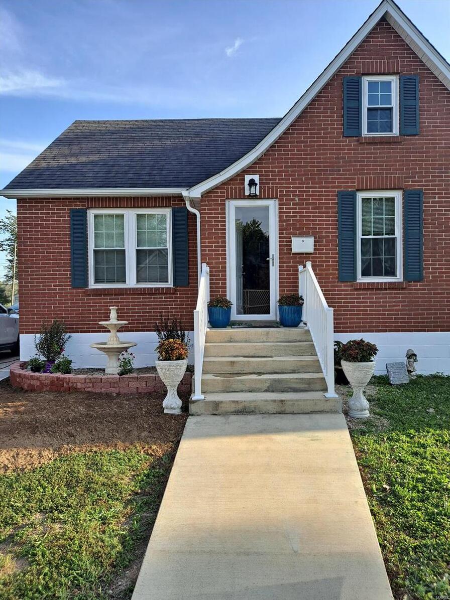 306 Elmont Road , Sullivan, MO MLS 23003457 Gladys Manion Real Estate