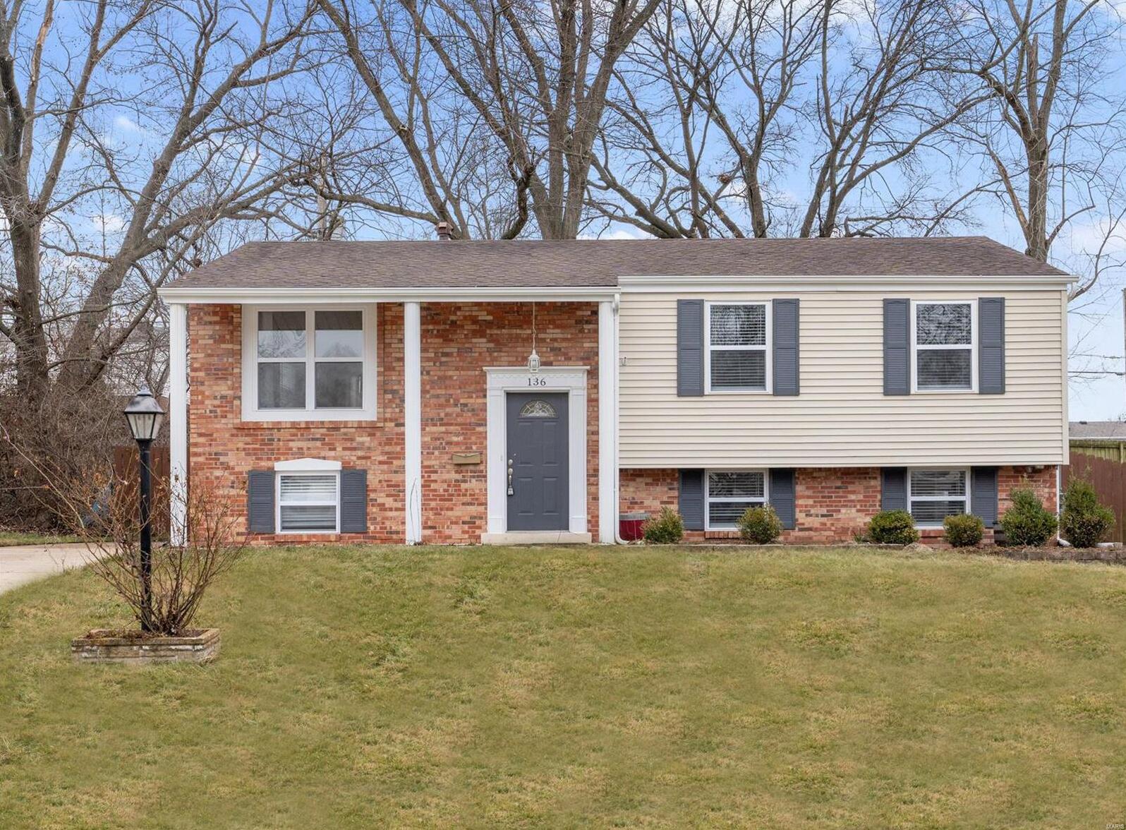 136 Maple Hill Lane , St Louis, MO MLS 23003488 Gladys Manion Real