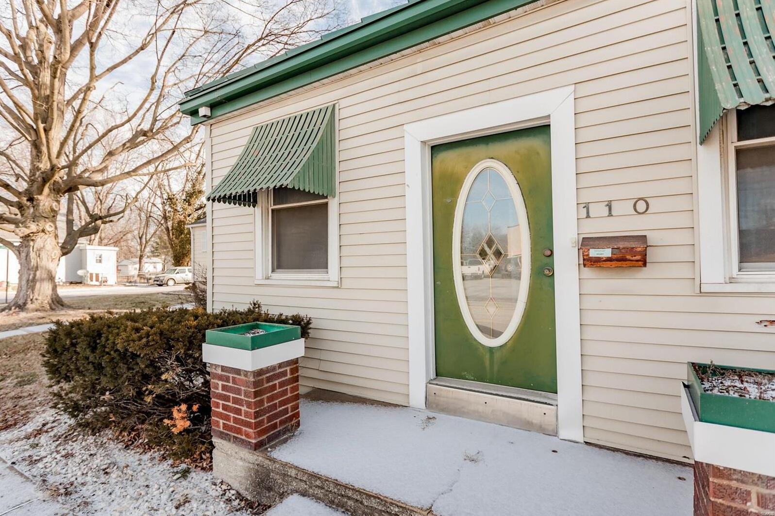 110 N State Street , Freeburg, IL MLS 23005072 Gladys Manion Real