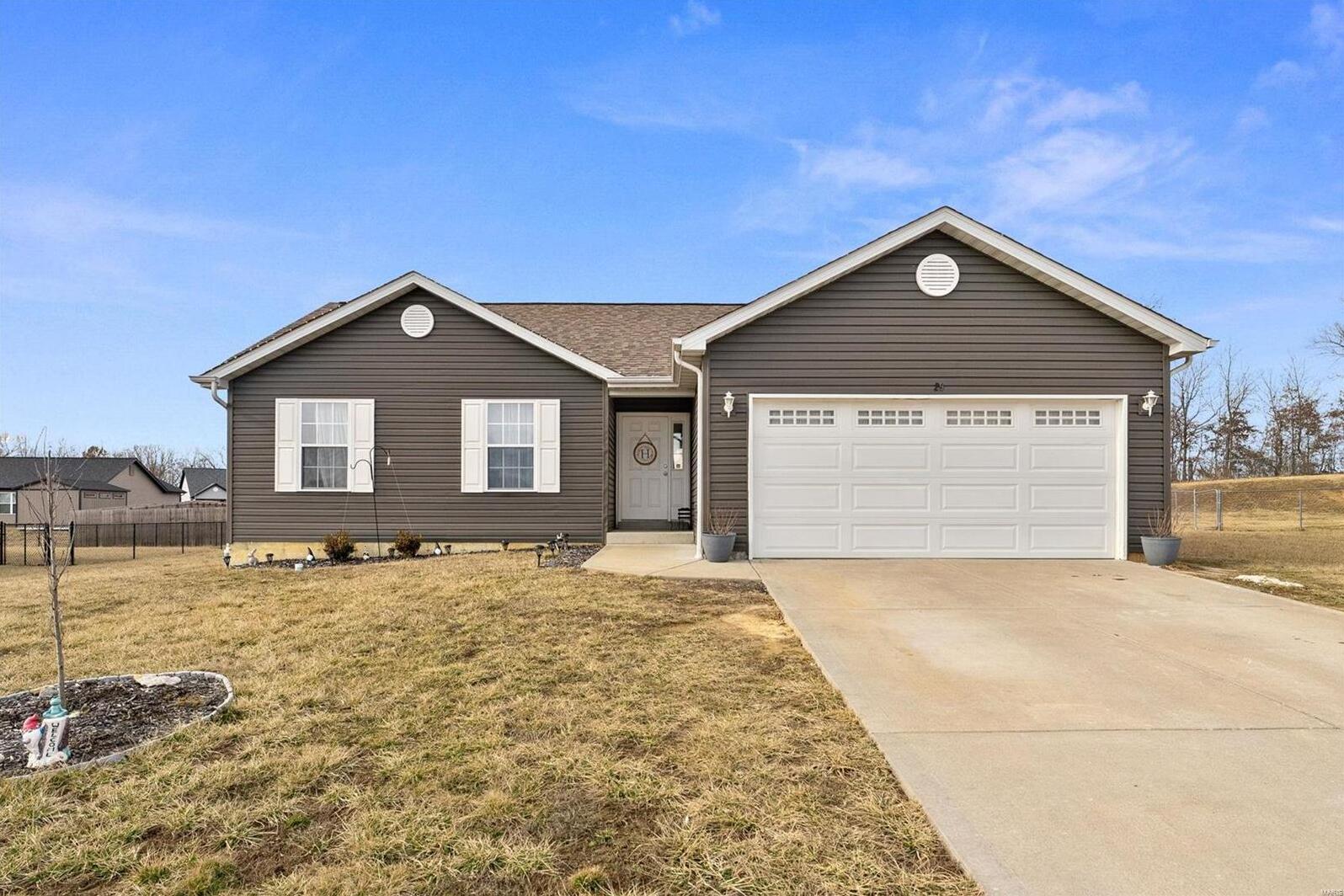 29 Briar Way , Moscow Mills, MO MLS 24007853 Main St. Real Estate Samantha Walch