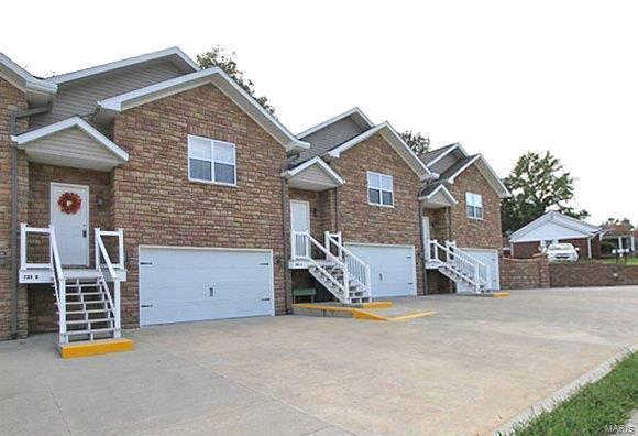 Photo of 723 SYCAMORE Street Highland IL 62249