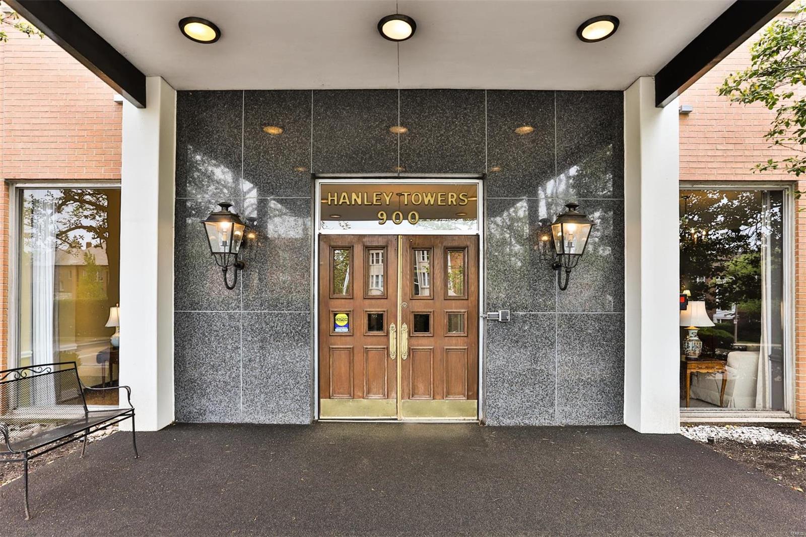 Photo of 900 Hanley Clayton MO 63105