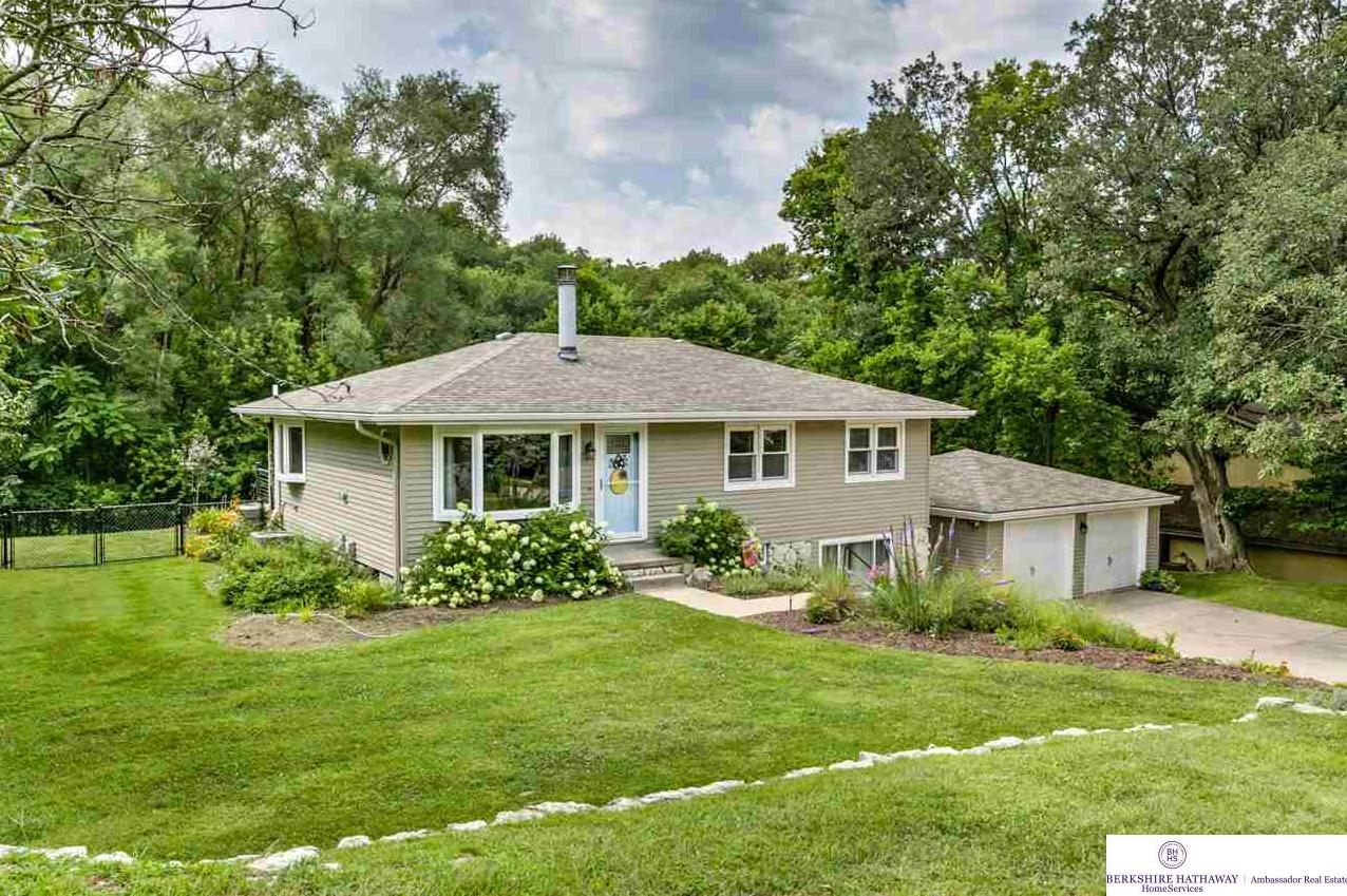 The Metro Pros 1507 Camp Gifford Road , Bellevue, NE MLS 21814643