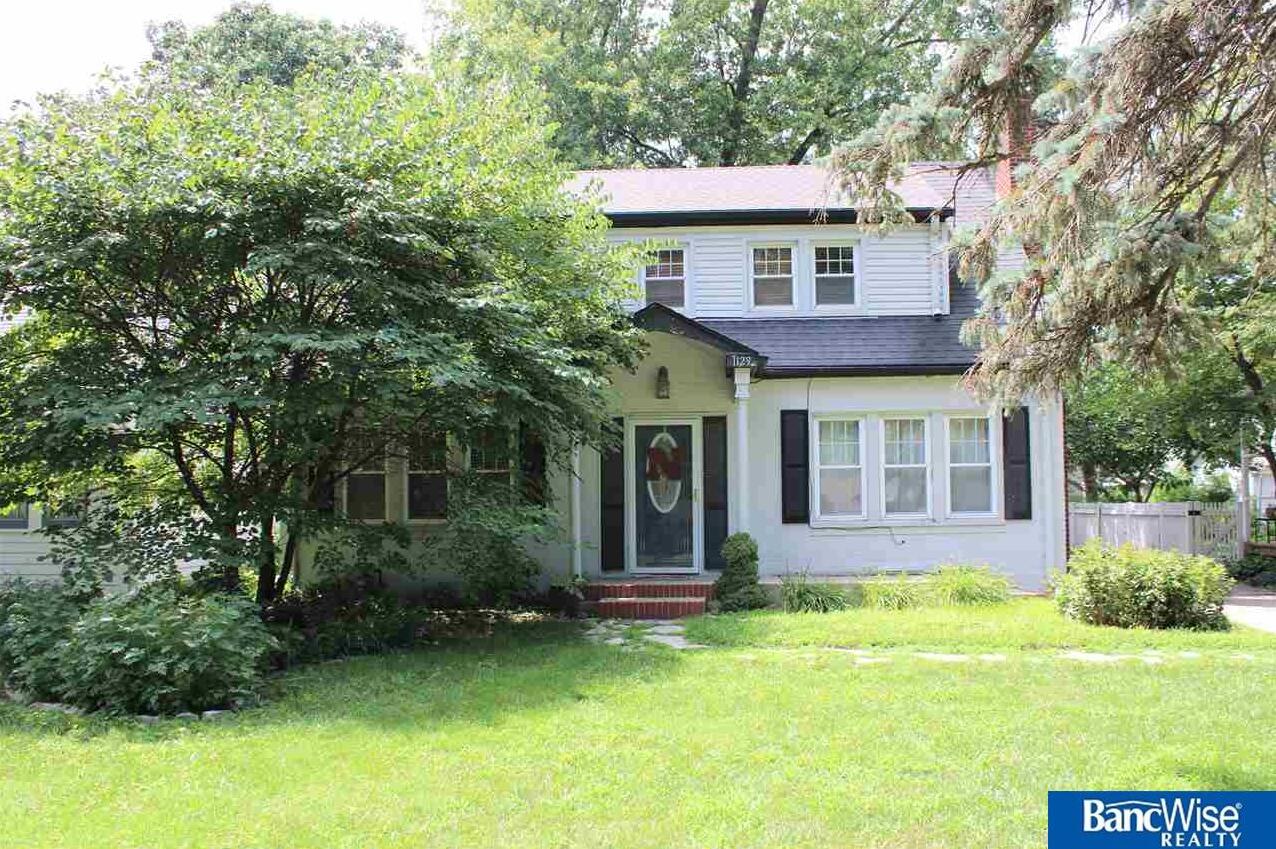 Elite Nebraska Real Estate 1129 N 38th Street , Lincoln, NE MLS