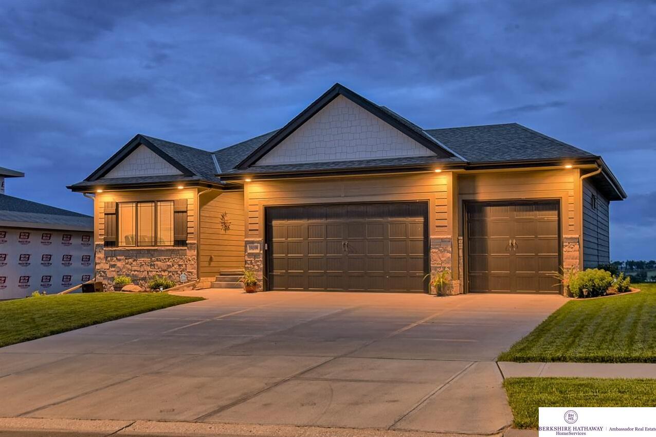 The Metro Pros 19109 Hampton Drive , Omaha, NE MLS 22020187
