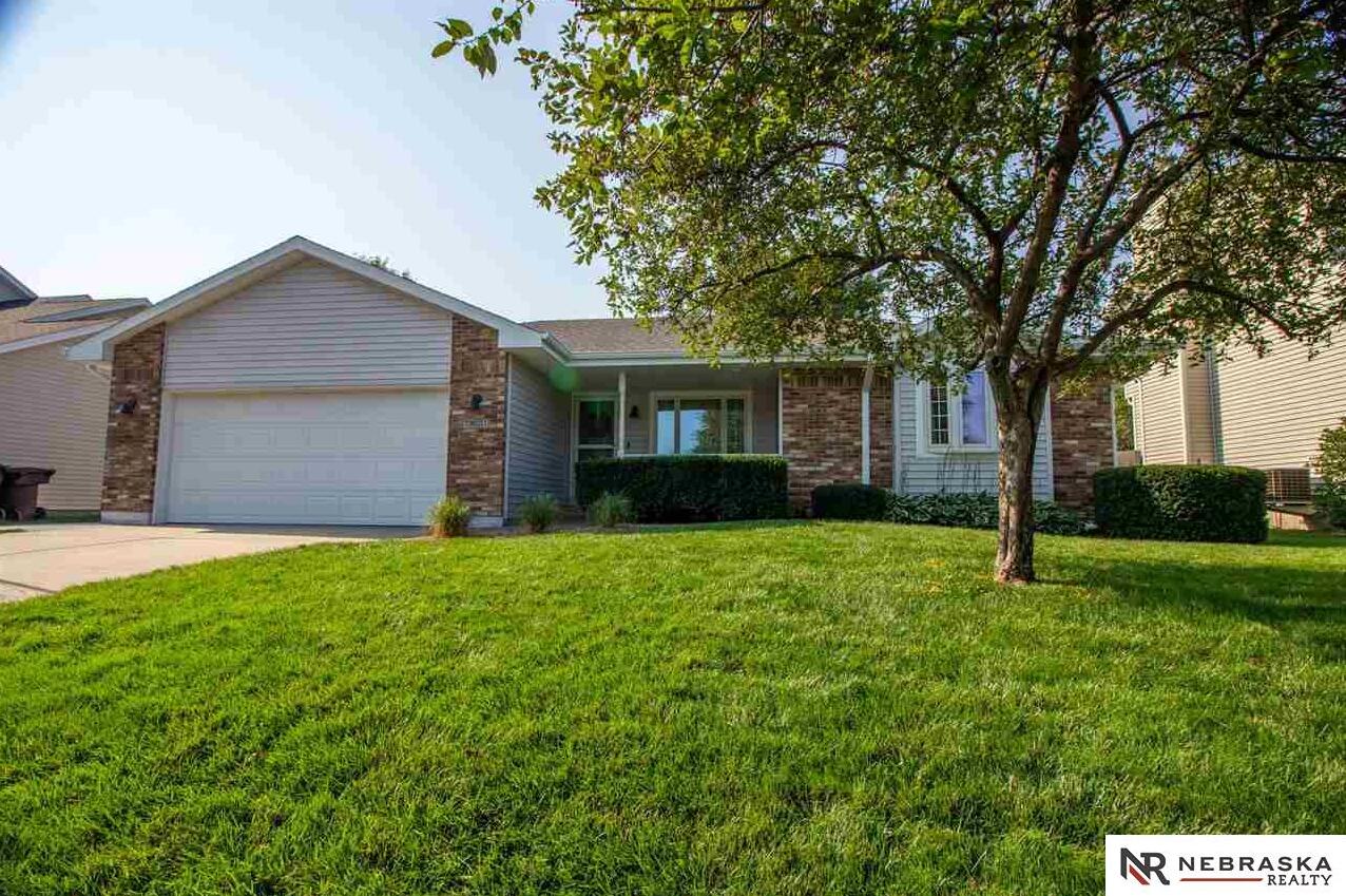Elite Nebraska Real Estate 7601 Yancy Drive , Lincoln, NE MLS 22021108