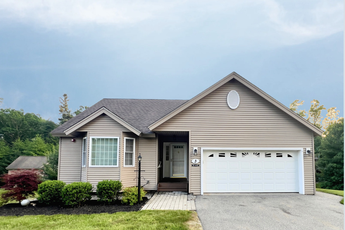 Photo of 3 Oakhill Drive Newton NH 03858