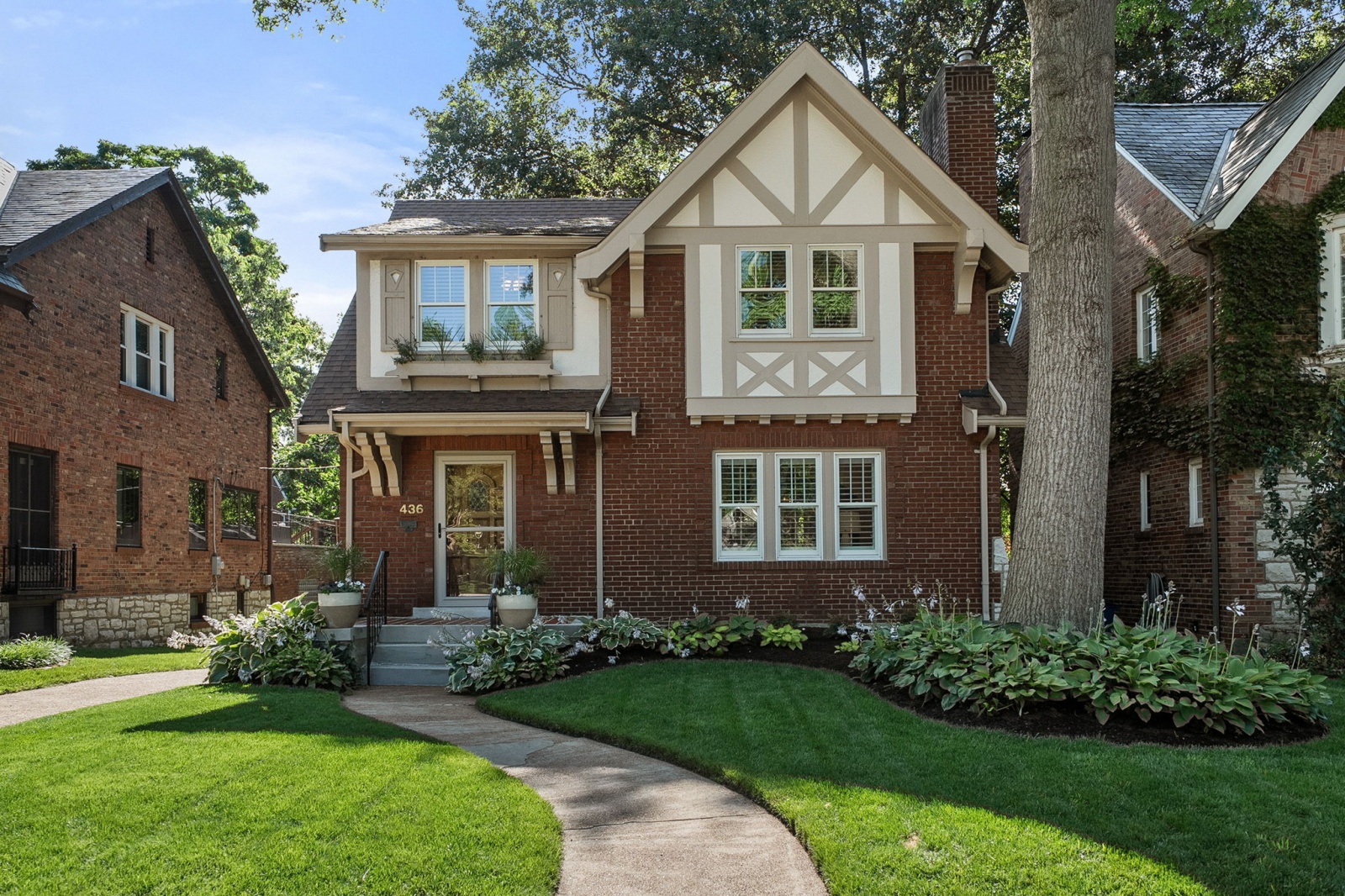 Photo of 436 West Point Court St Louis MO 63130
