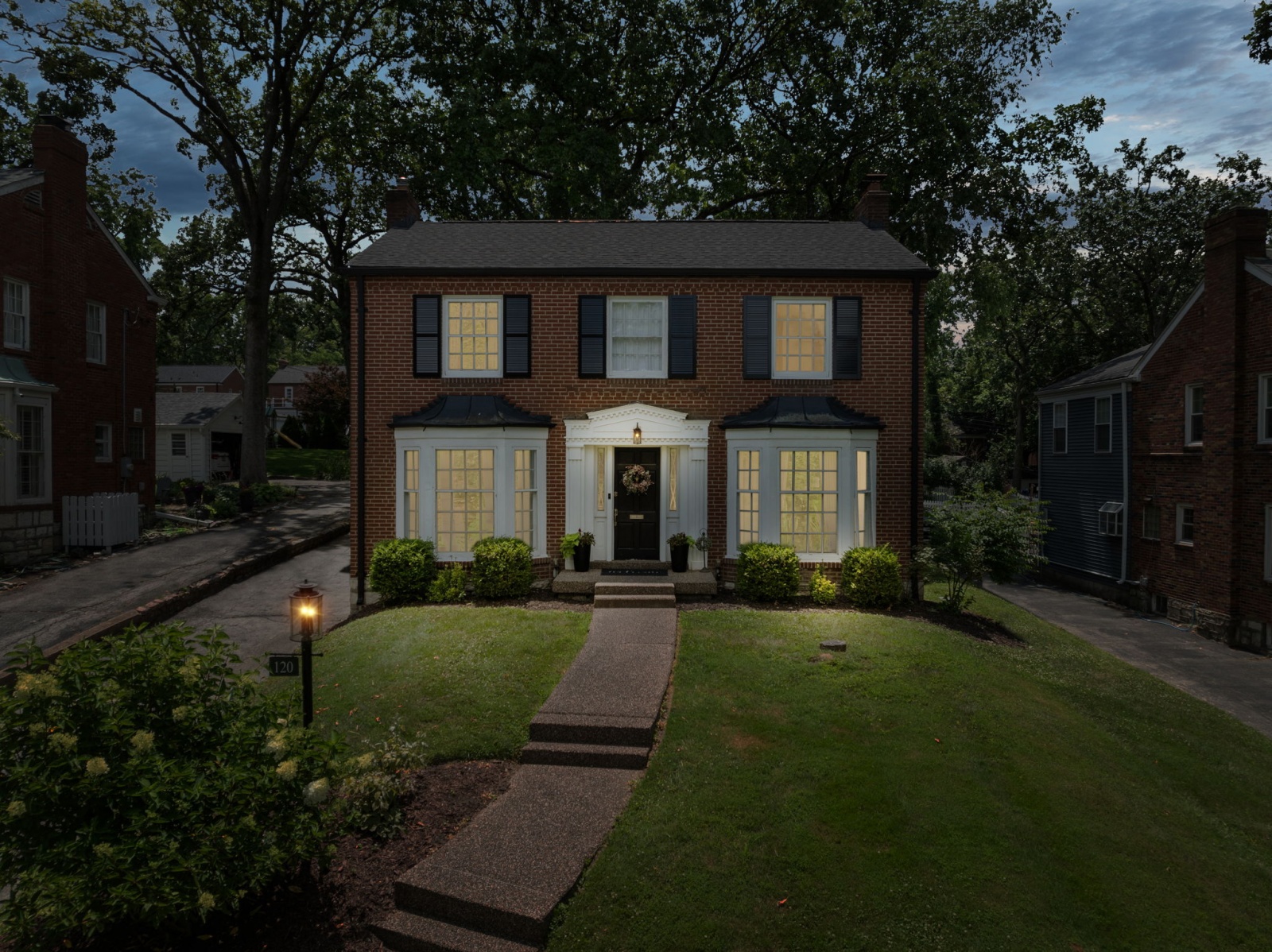 Photo of 120 Roseacre Lane Webster Groves MO 63119