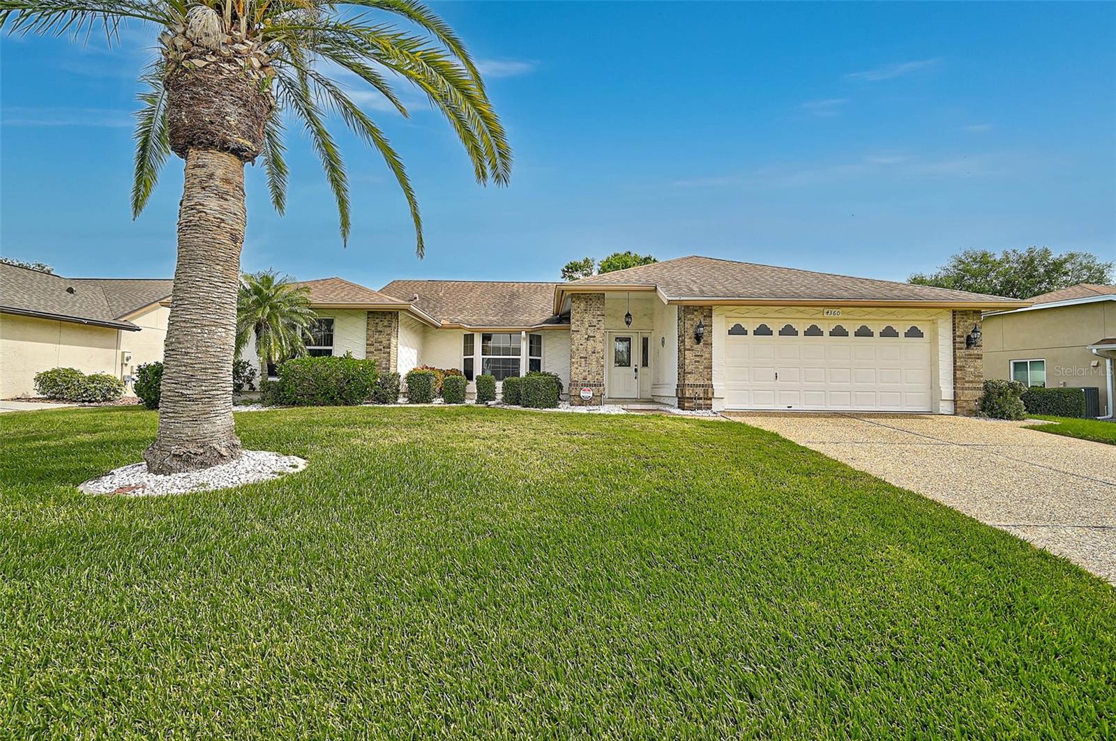 Photo of 4360 PRESIDENTIAL AVENUE CIRCLE BRADENTON FL 34203
