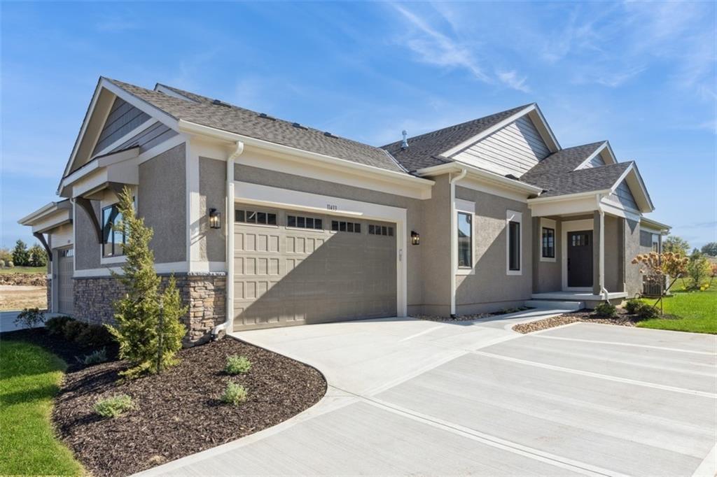 Photo of 11433 S Waterford Drive Olathe KS 66061