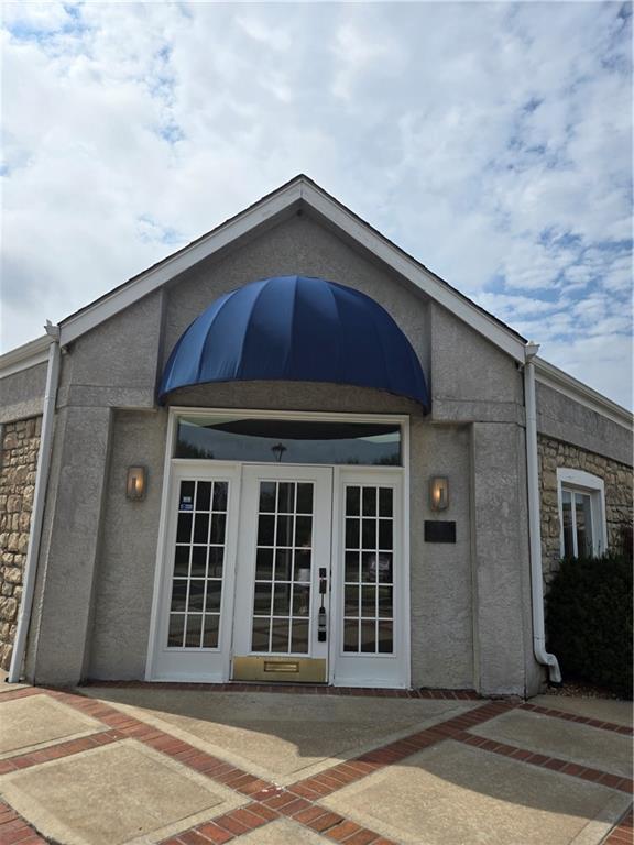 Photo of 676 SE Bayberry Lane Lee's Summit MO 64063