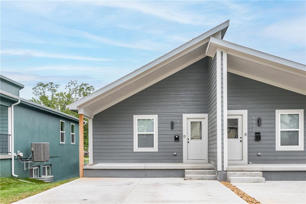 Photo of 4335/4337 Spruce Avenue Kansas City MO 64130