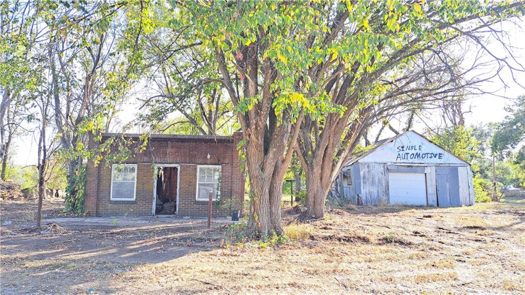 Photo of 207 E 4th N/A Longton KS 67352
