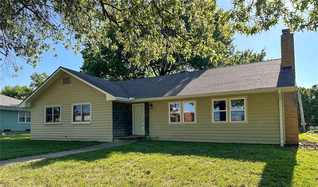 Photo of 110 S 8th Street Burlington KS 66839