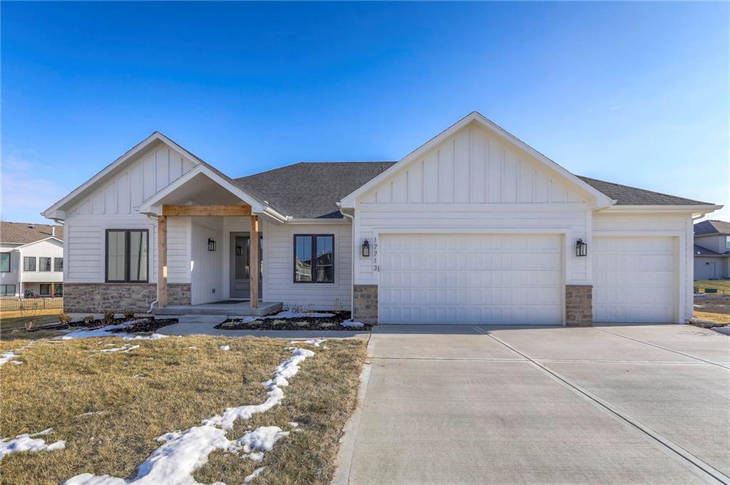 Photo of 17713 S Brockway Street Olathe KS 66062