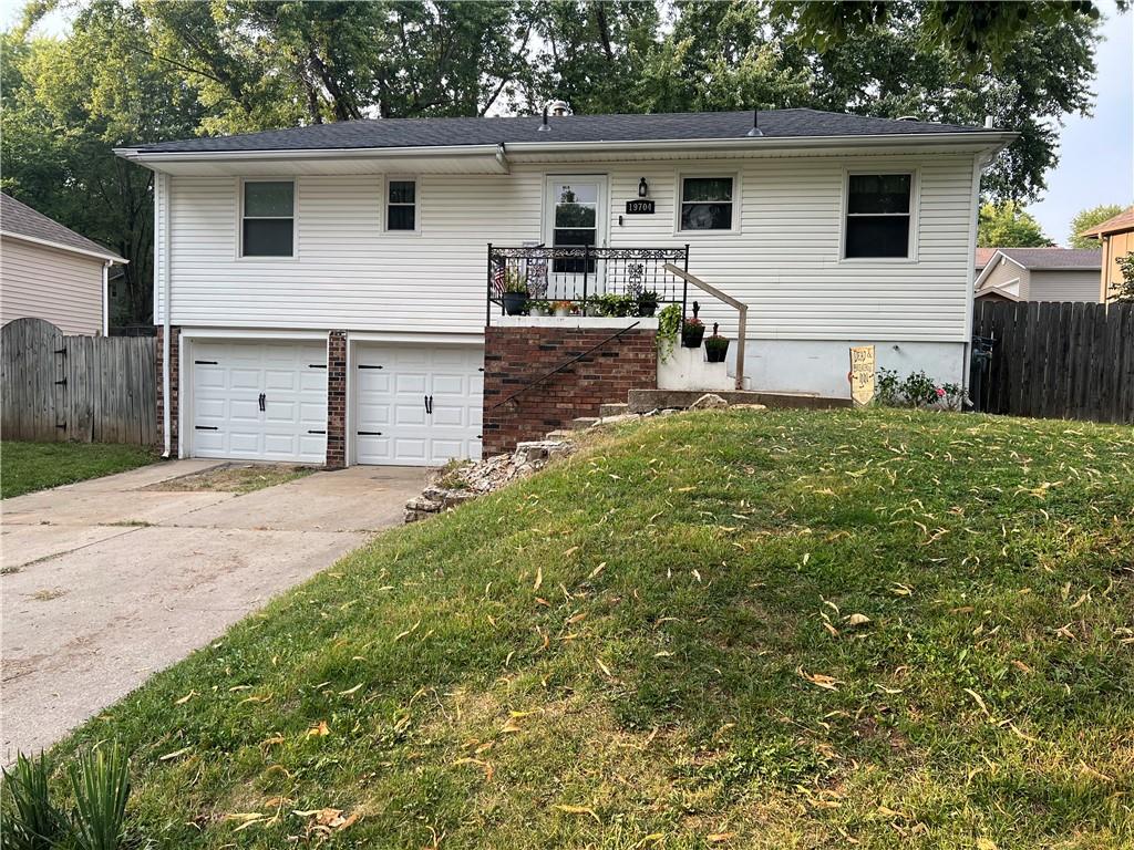 Photo of 19704 E 14TH Terrace Independence MO 64056