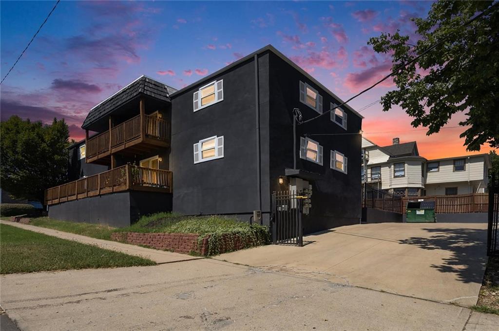 Photo of 4063 Warwick Boulevard Kansas City MO 64111
