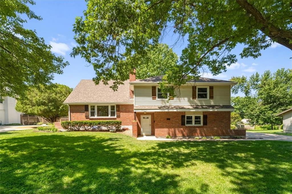 Photo of 8204 Tomahawk Road Prairie Village KS 66208