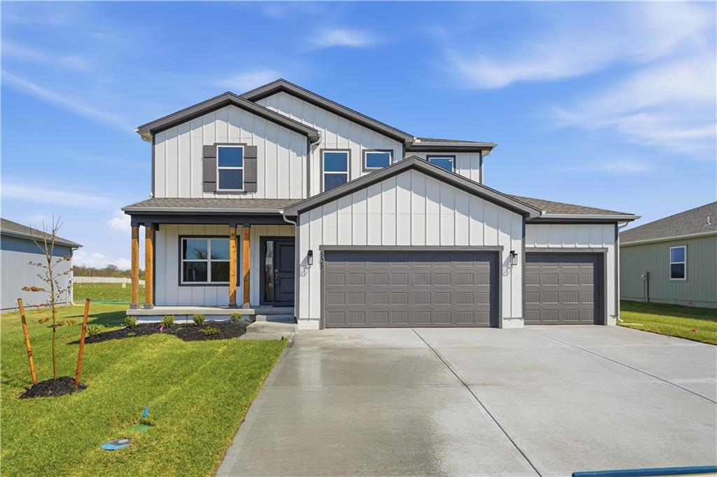 Photo of 505 SW Newport Drive Blue Springs MO 64014