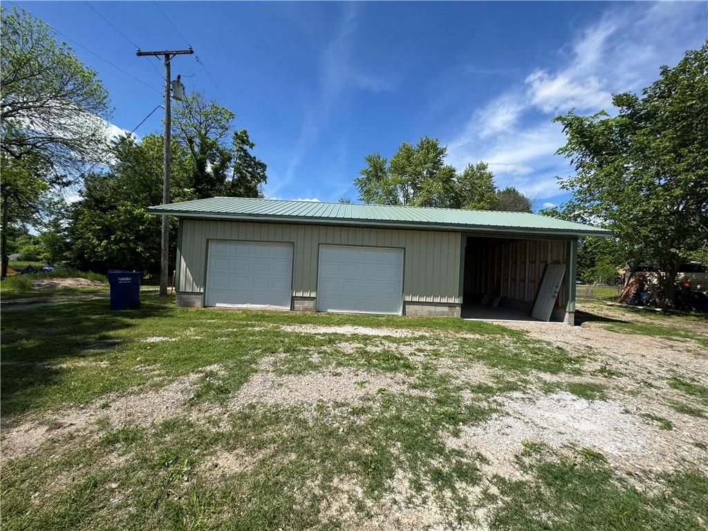 Photo of 307 N Magnolia Avenue Columbus KS 66725