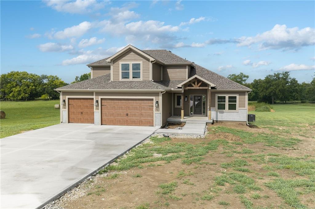 Photo of 17924 235th Street Tonganoxie KS 66086