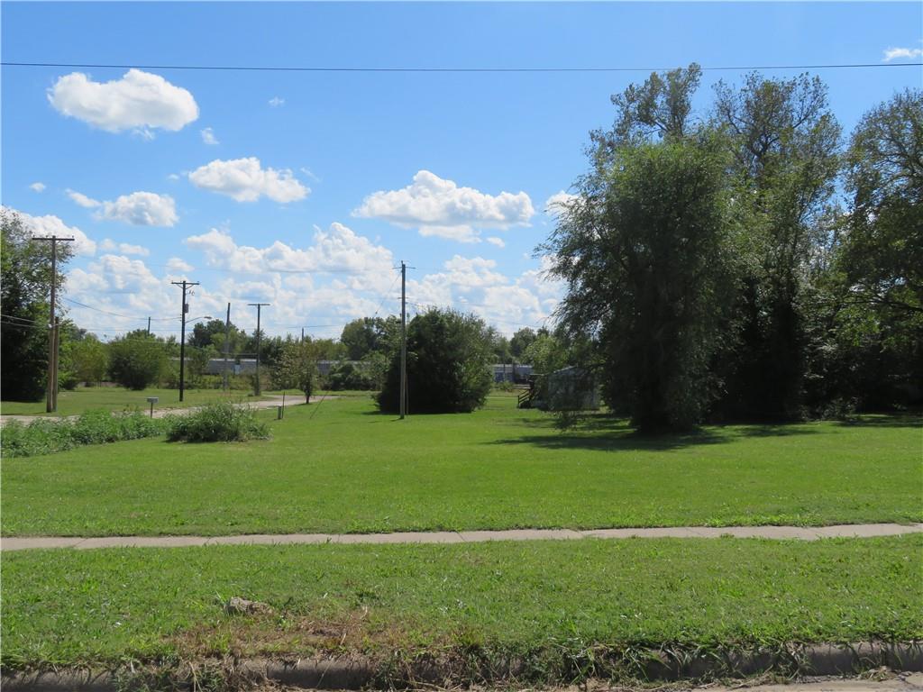 Photo of 901 Chestnut Avenue Osawatomie KS 66064