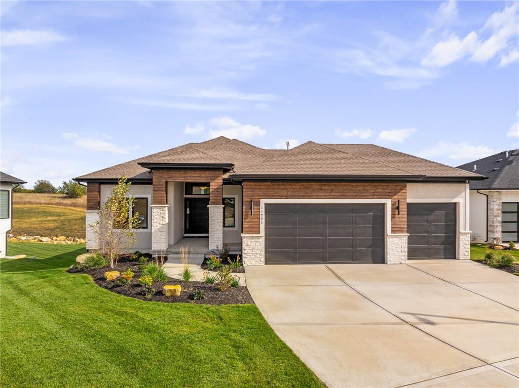 Photo of 11221 S Sunray Drive Olathe KS 66061