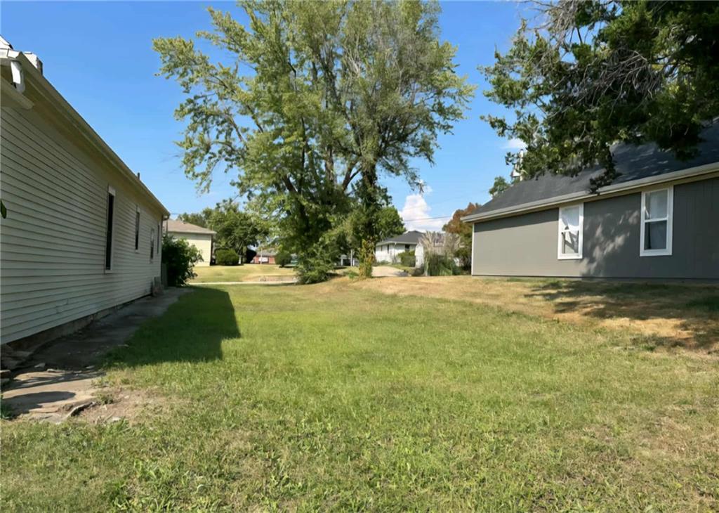 Photo of 2403 Lafayette Street St Joseph MO 64507