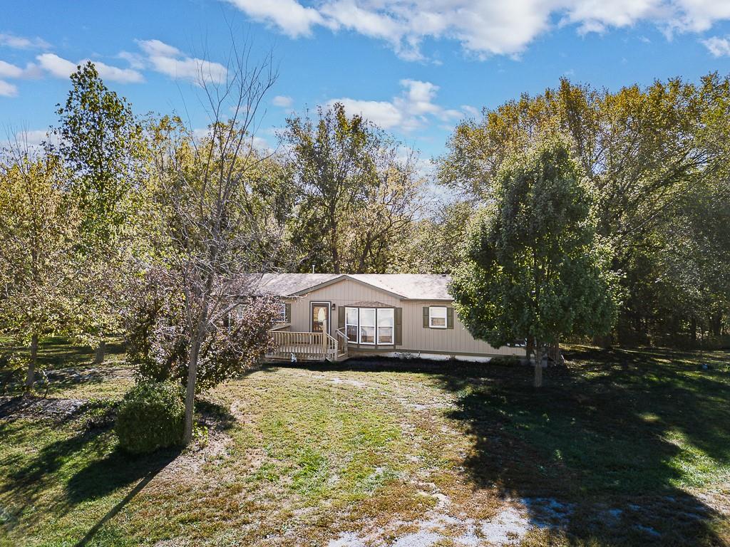 Photo of 18327 State Avenue Tonganoxie KS 66086