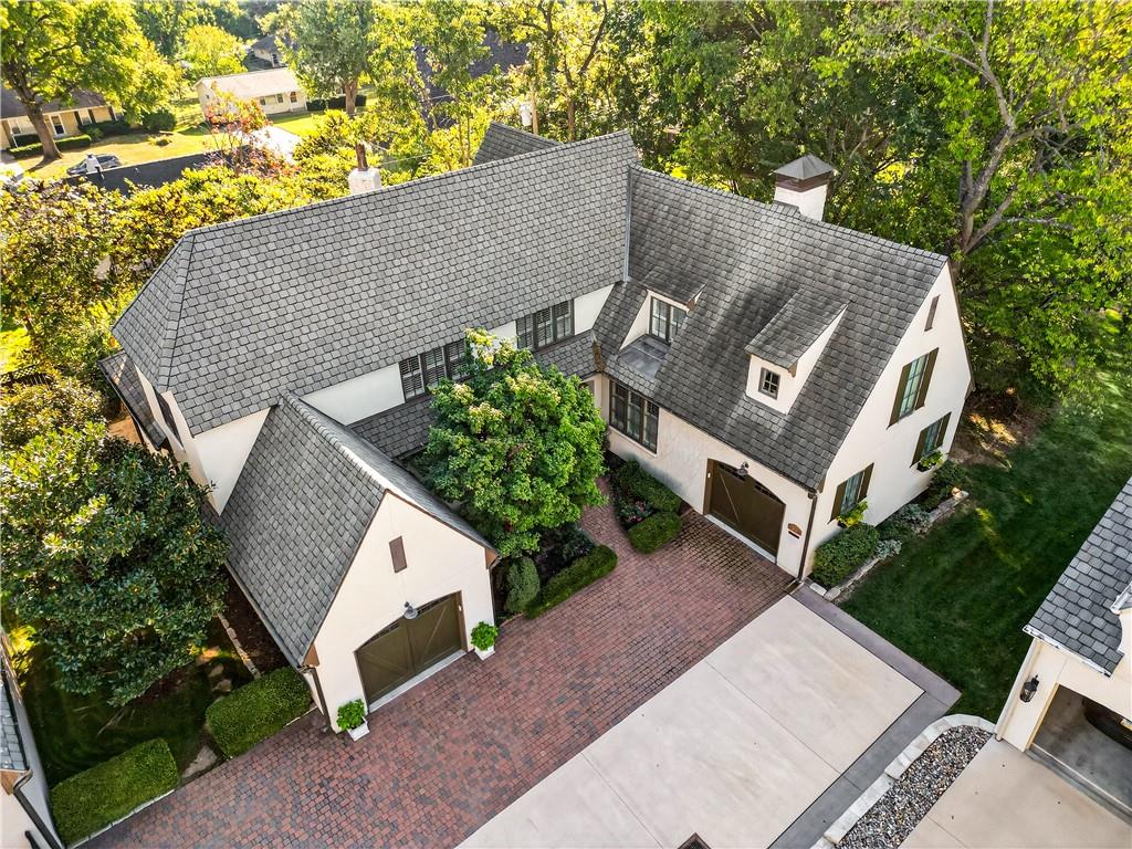 Photo of 7805 Mission Road Prairie Village KS 66208
