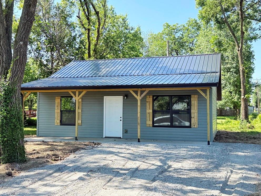 Photo of 106 E Lafayette Street El Dorado Springs MO 64744