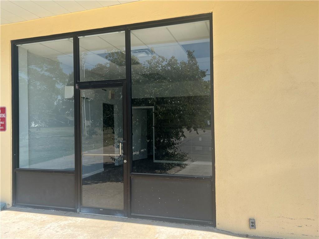 Photo of 702 S Webster (Inside) Street Spring Hill KS 66083