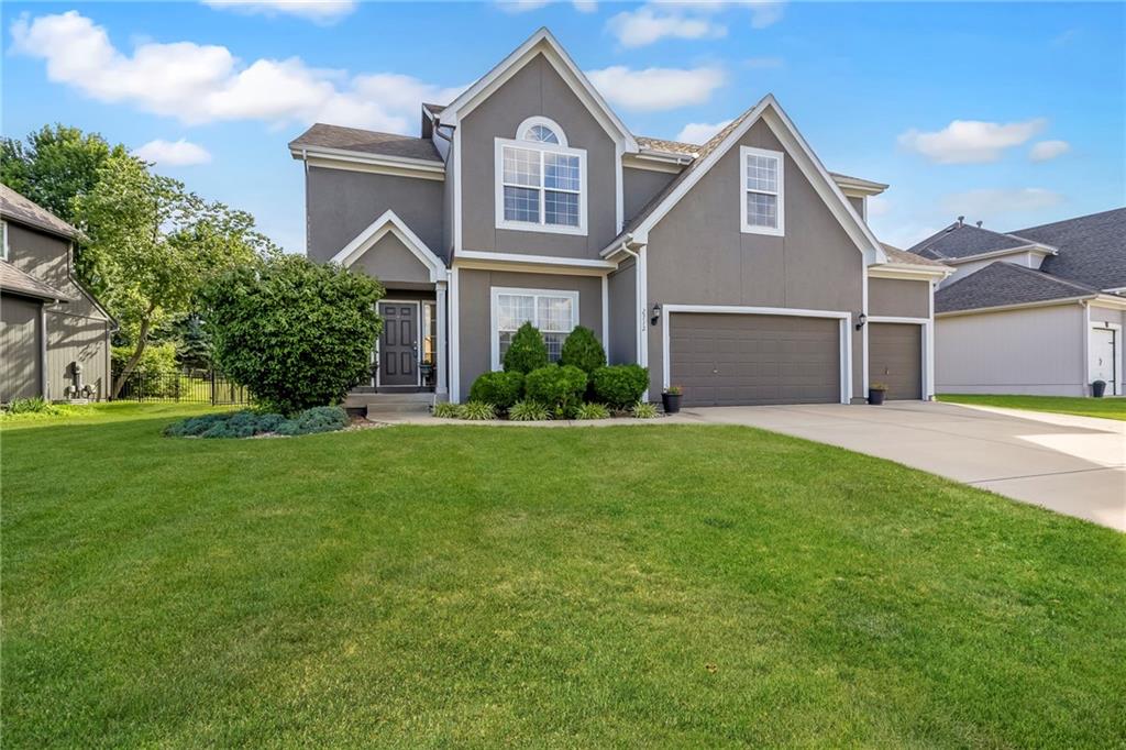 Photo of 2712 SW Carlton Drive Lee's Summit MO 64082