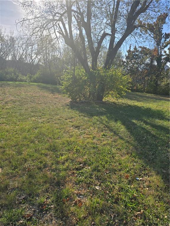 Photo of 409 E 85TH Street Kansas City MO 64131