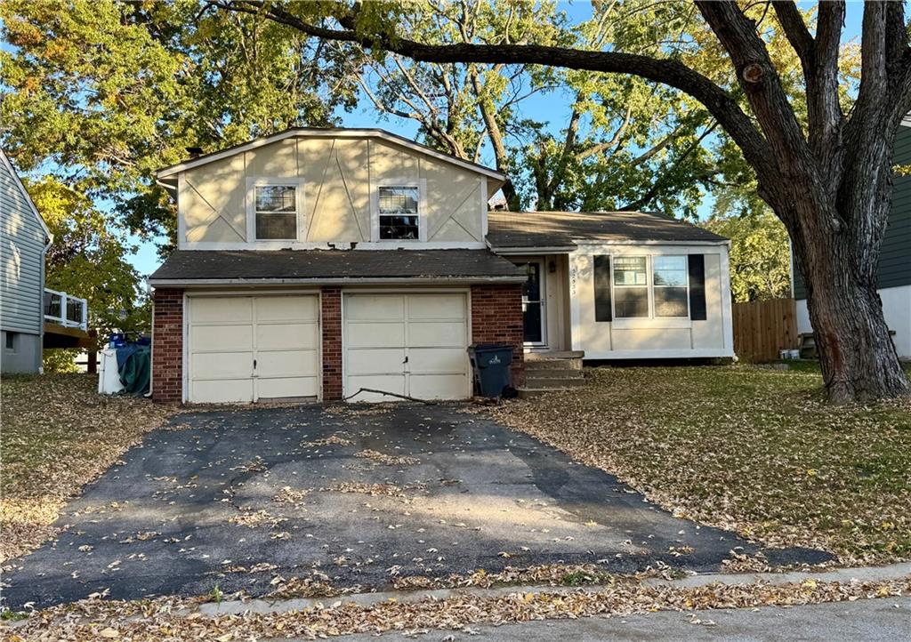Photo of 12533 S Locust Street Olathe KS 66062