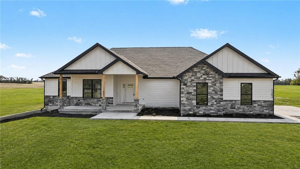 Photo of 7203 92 Highway Smithville MO 64089