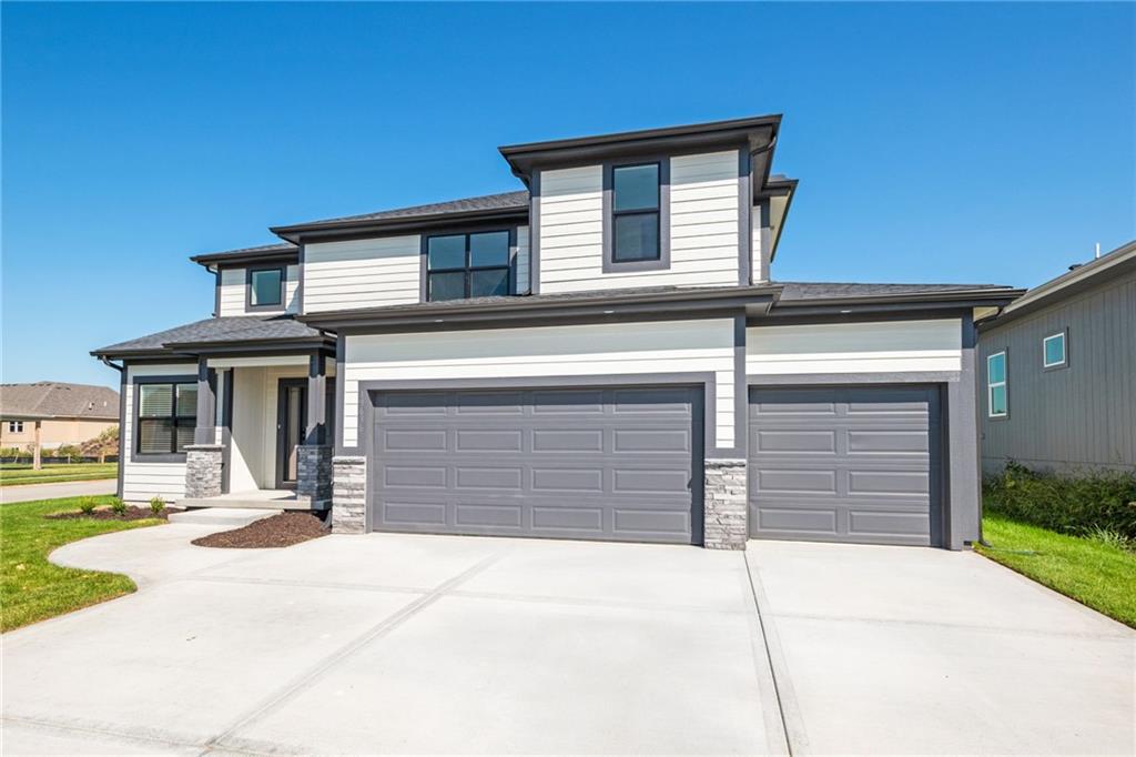 Photo of 18901 W 193rd Terrace Spring Hill KS 66083