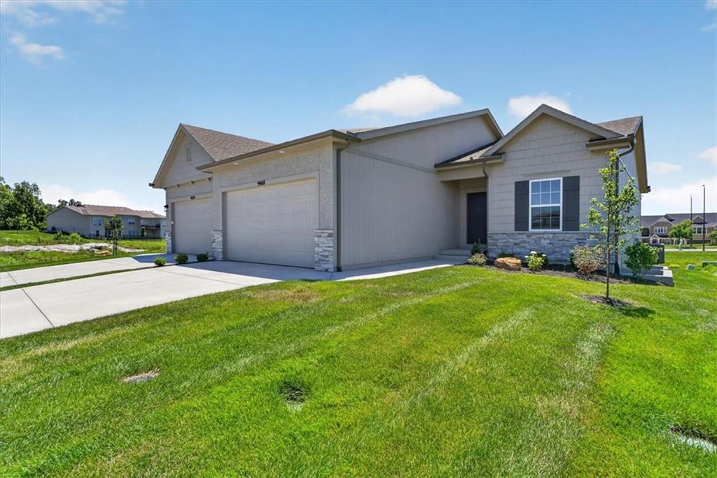 Photo of 9468 Shady Bend Road Lenexa KS 66227
