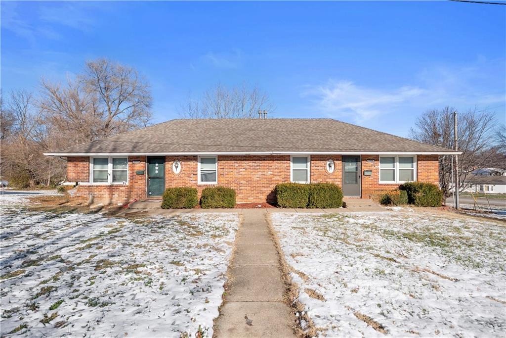Photo of 13598 E 39th & 13600 Court Independence MO 64055