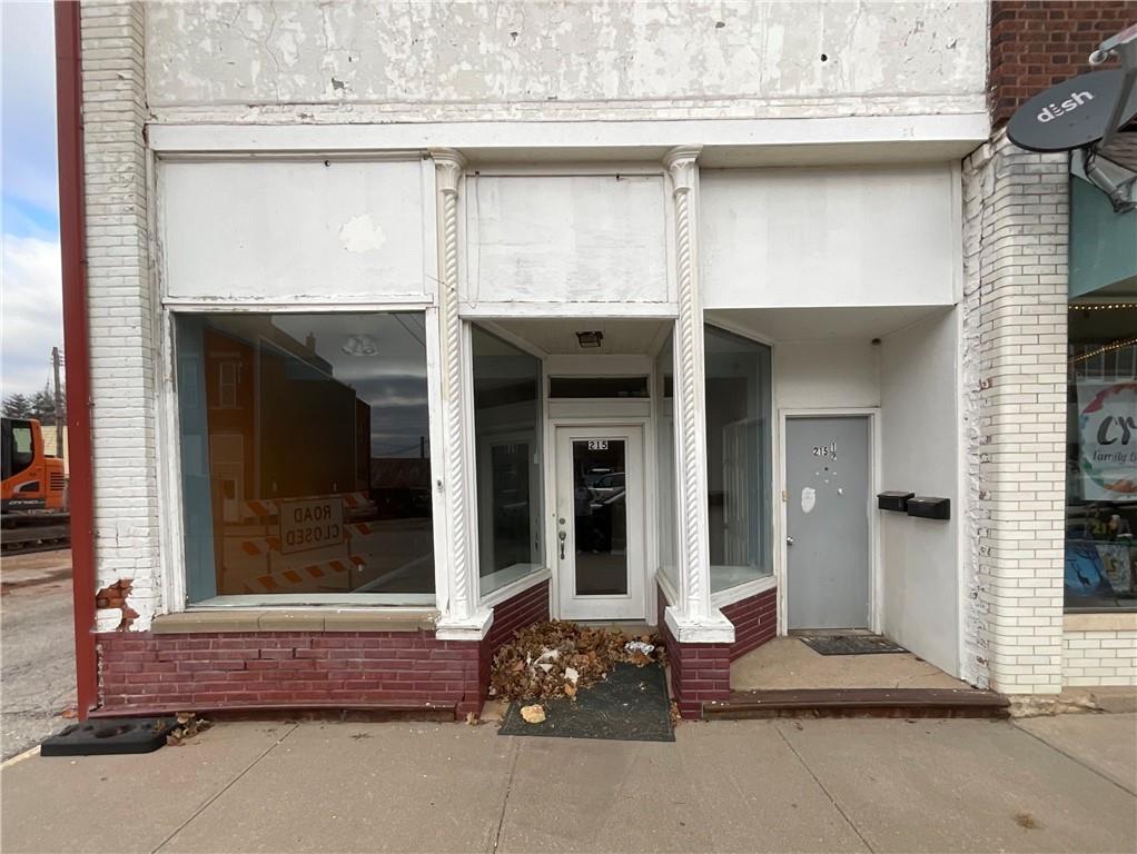 Photo of 215 E 3RD Street Cameron MO 64429