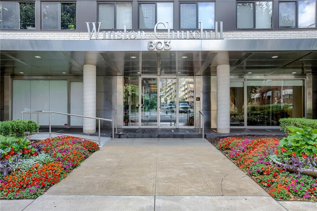 Photo of 803 W 48th Street #402 Kansas City MO 64112