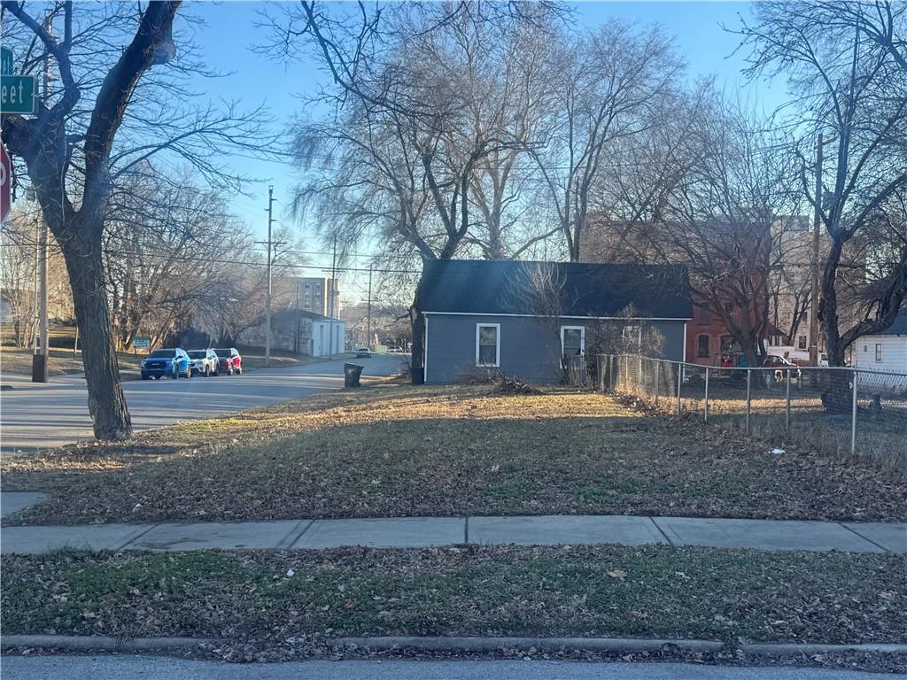 Photo of 201 Osage Street Leavenworth KS 66048