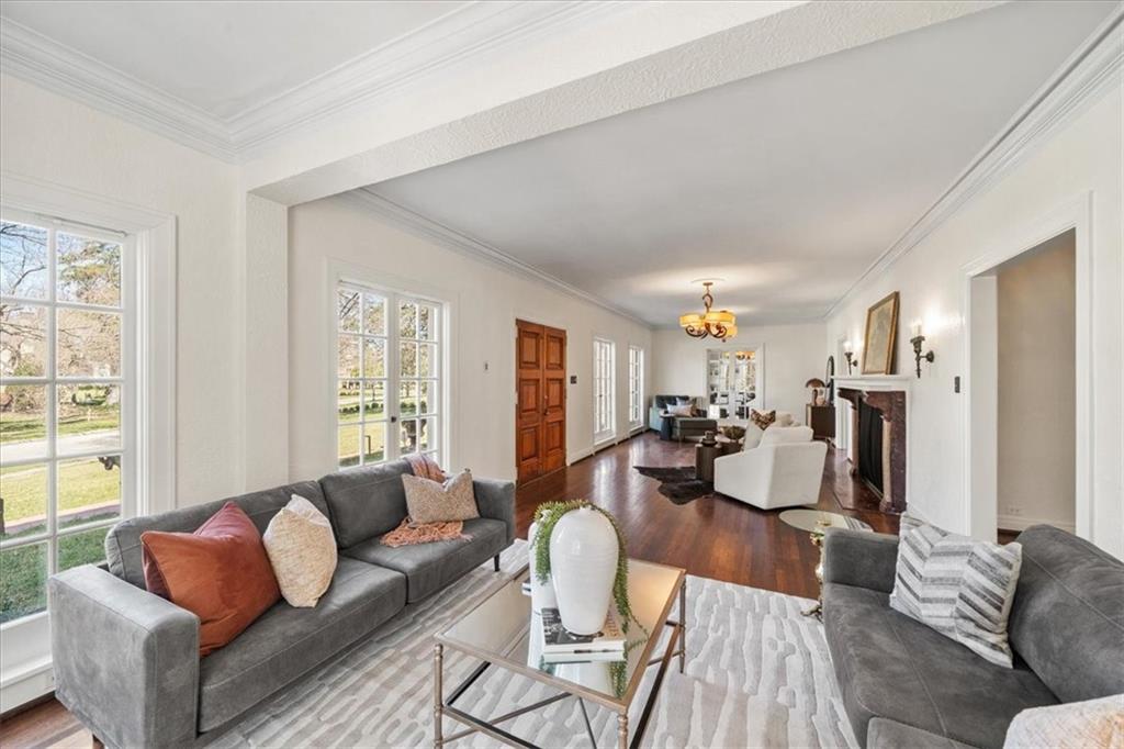 Photo of 1205 W 60th Terrace Kansas City MO 64113