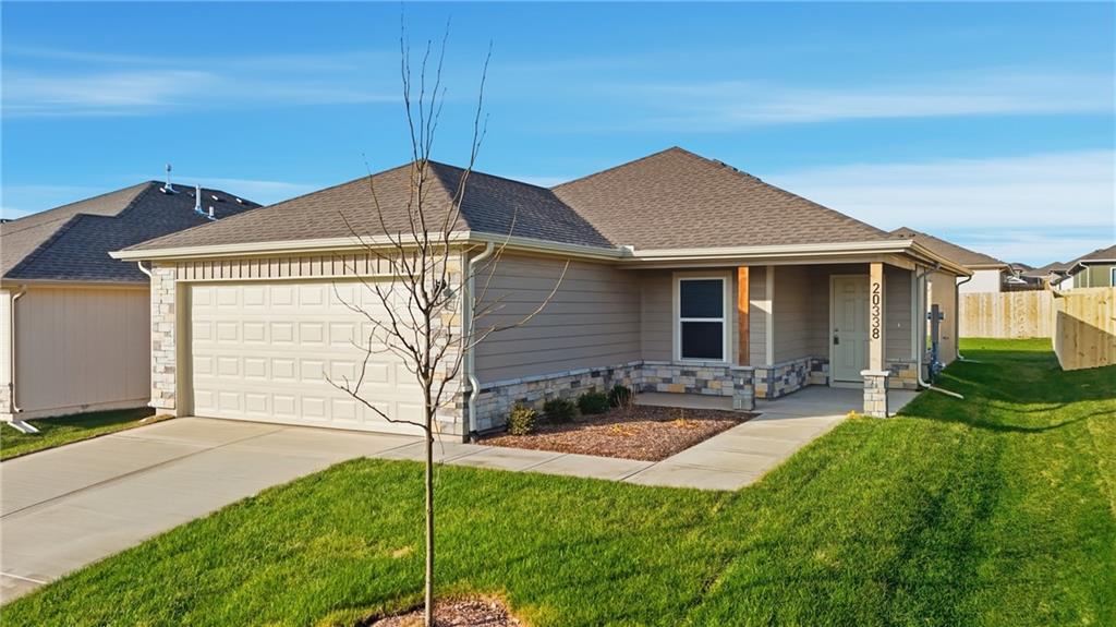 Photo of 509 W Bluebird Street Gardner KS 66030