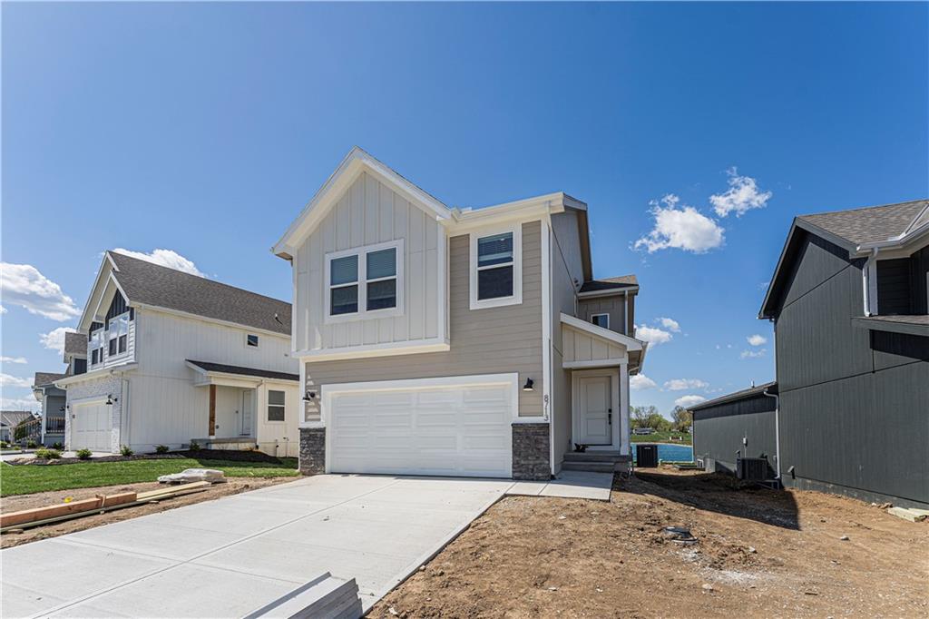 Photo of 8818 SW 10th Street Blue Springs MO 64064